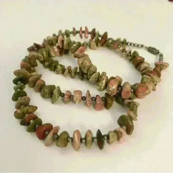 Vintage Unakite  gemstone necklace - Picture 7 of 9